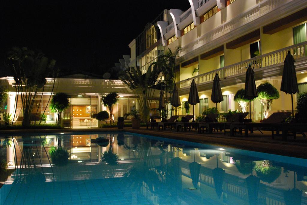 Windmill Resort Hotel Pattaya Eksteriør billede