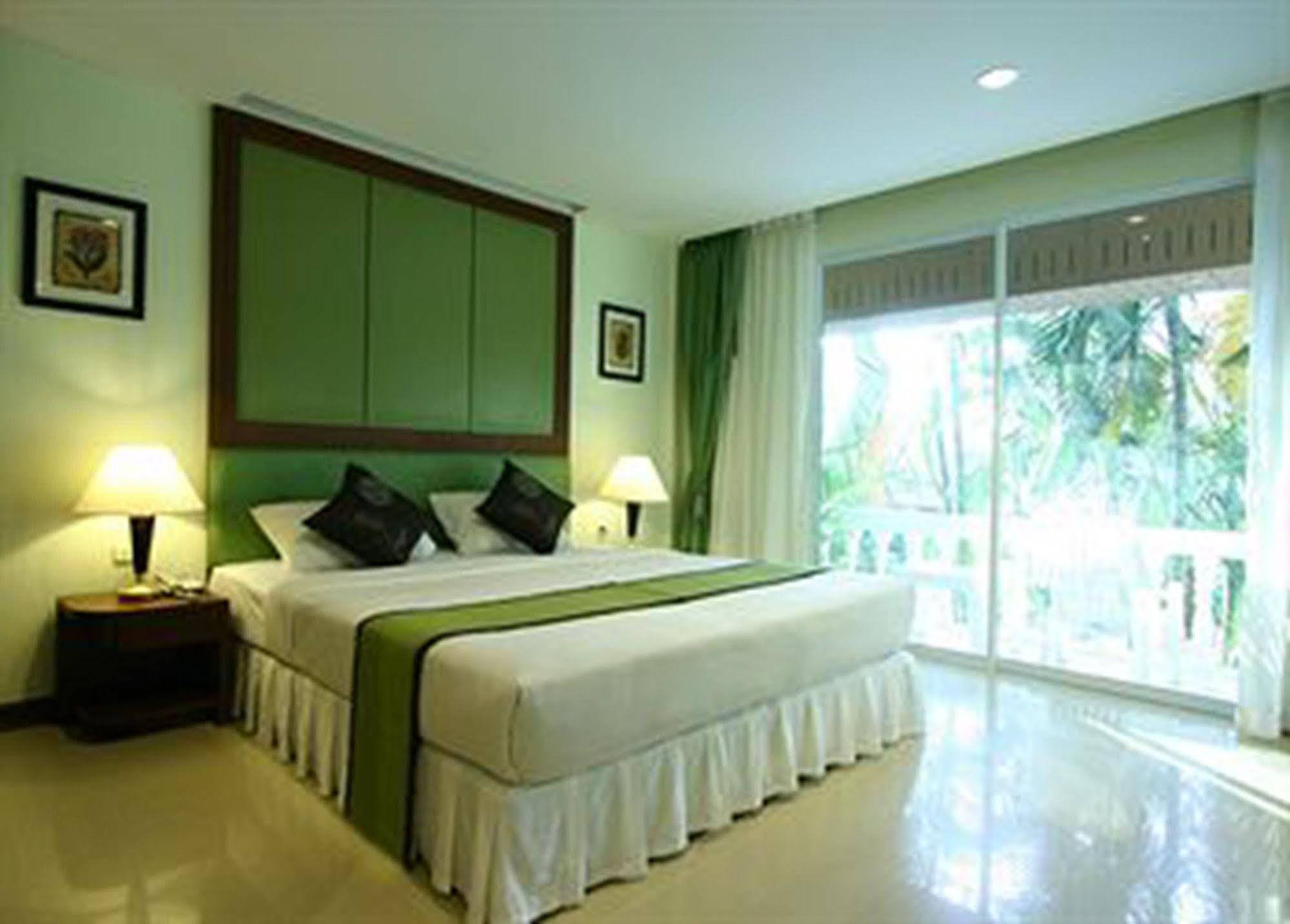 Windmill Resort Hotel Pattaya Eksteriør billede